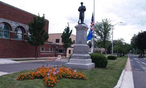 Columbus Wisconsin statue